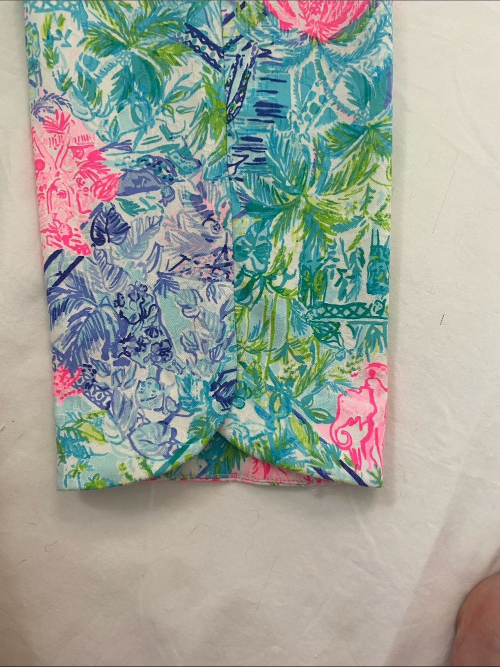Lilly Pulitzer Women's Straight Leg pants in Pink, Blue, Green - Picture 5 of 7